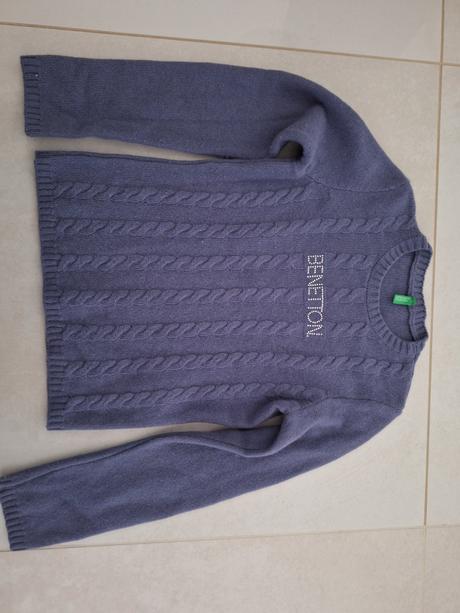 Predam pulover beneton, benetton,134
