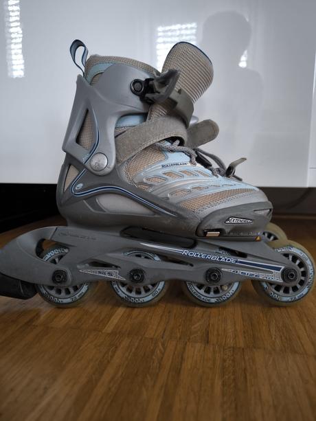 Kvalitné kolieskové rozťahovacie korčule rollerbla, rollerblade,32