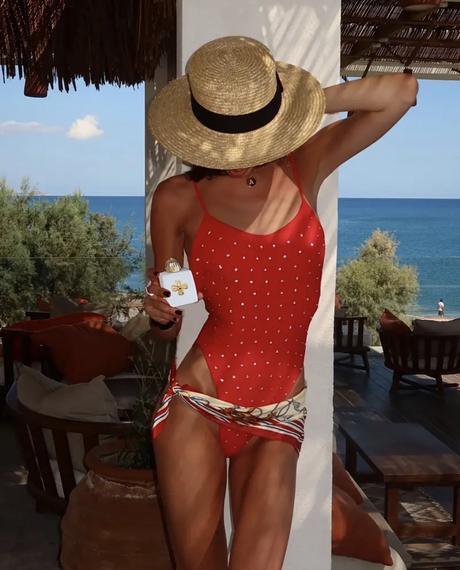 Letne plavky s diamantikmi, l