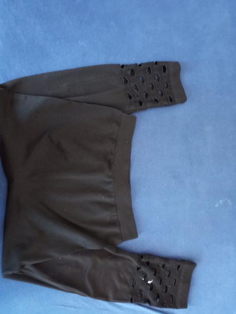 Legíny s dierkami, l