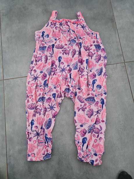 Saty overal, next,104