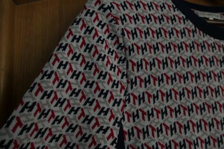 Tommy hilfiger original kvalitne monogram saty l, tommy hilfiger,l