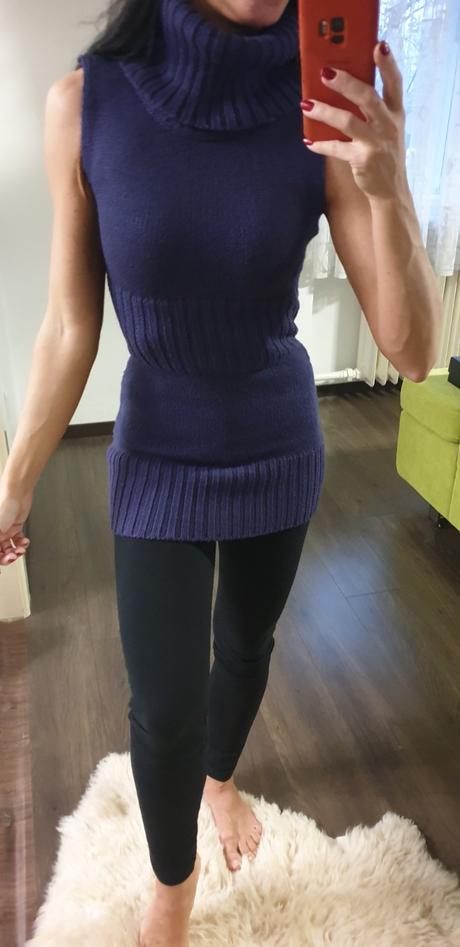 Tmavofialovy predlzeny sveter/satocky, s