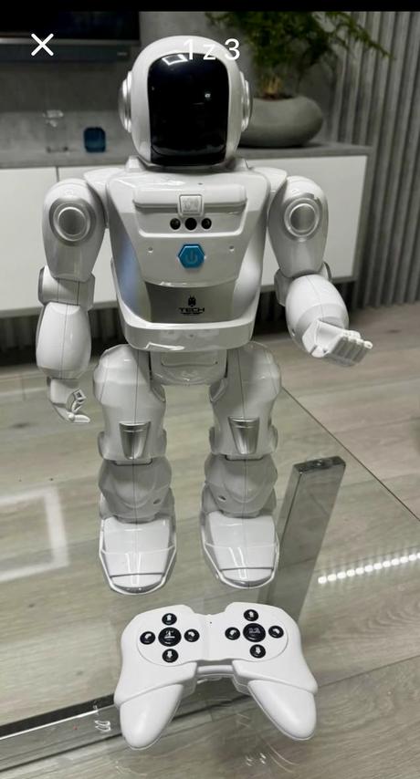 Robot na dialkove ovladanie, 