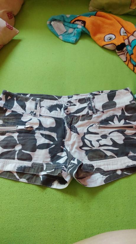 Kratke nohavice, fishbone,l