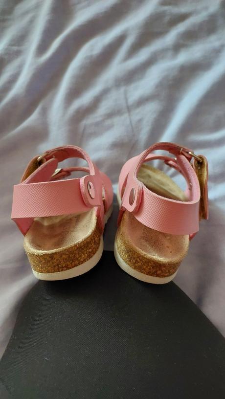 Sandalky, protetika,27