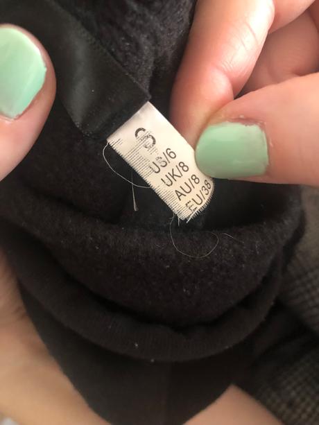 Čierna dlhá mikina, s