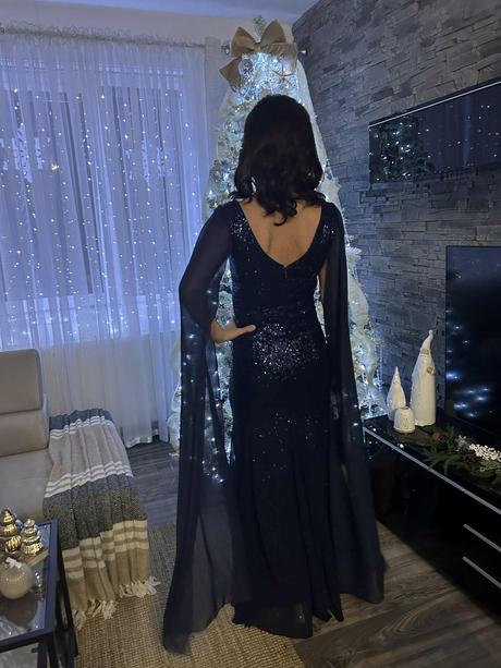 Spoločenské šaty, m