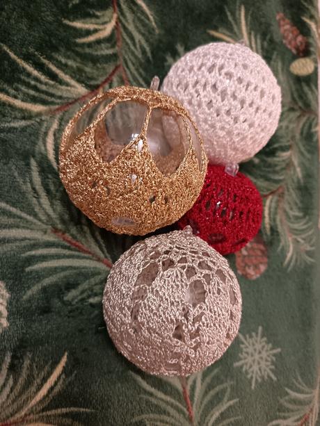 Vianočné háčkované gule, 