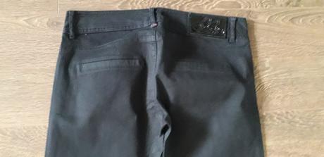 Nohavice v.36, bershka,36