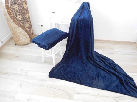 Deka huňatá 2 kusy-nová., 