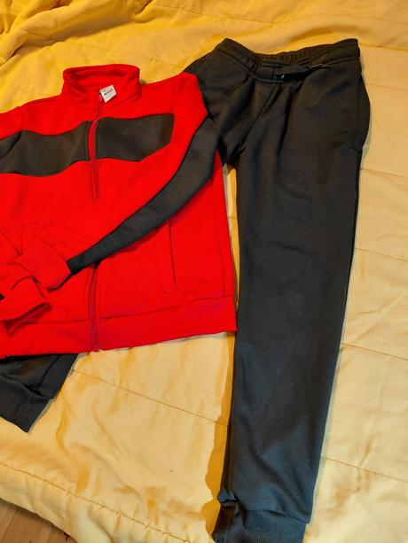 Teplakova suprava, decathlon,134