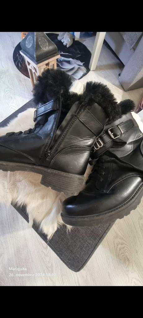 Zimne topanky s kozusinou, 38