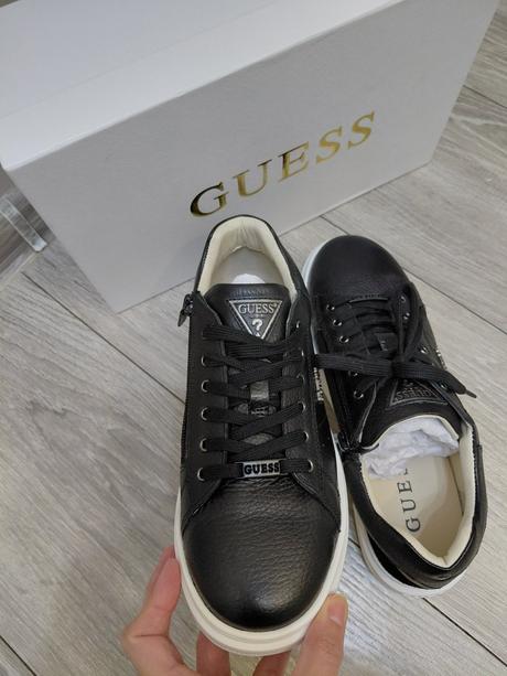 Guess topanky, guess,39