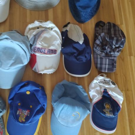 Šiltovky a klobúčiky 1e/k nosené výlučne mojimi d, 134