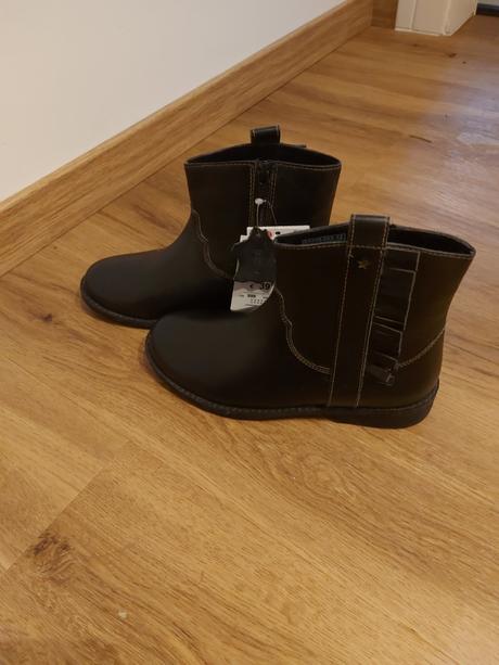 Topanky, reserved,32