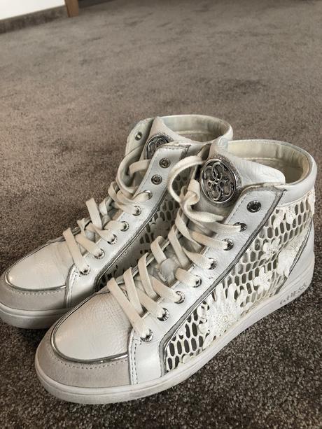 Tenisky guess, guess,36