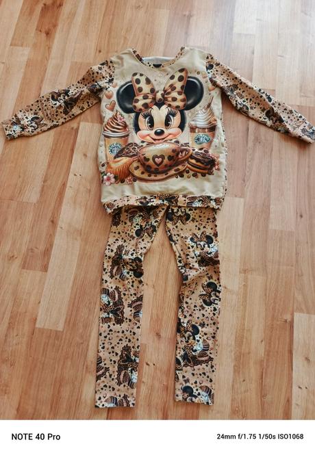 Tepláková súprava, 110