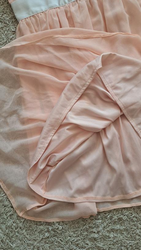 Spoločenské šaty, 38