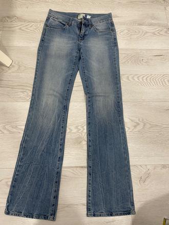 Zvoncákové rifle, 36