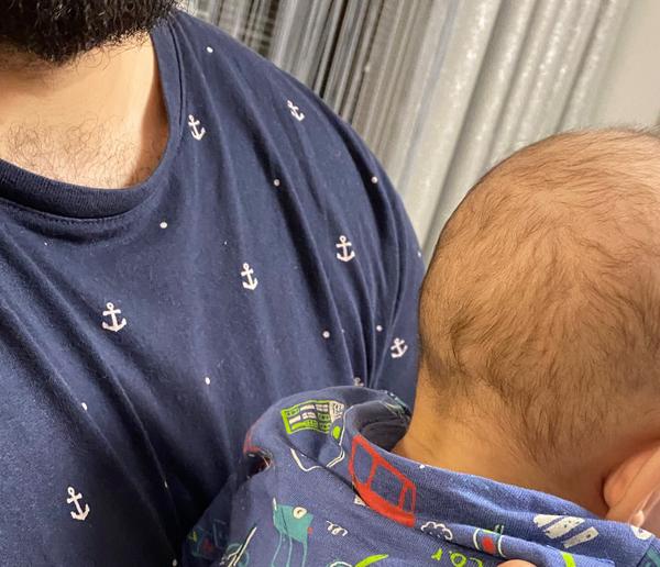 Je hrbolček na hlavičke bábätka normálny?