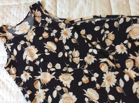 Dlhé letné elastické kvetové šaty v. m/l, m