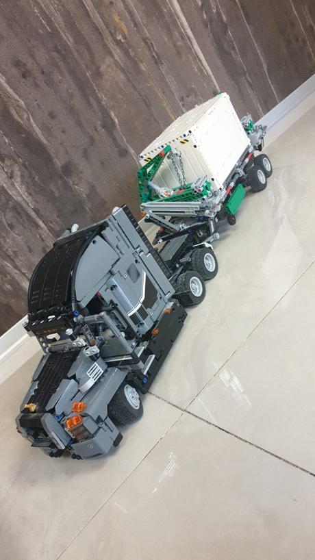 Lego  technik 42078 mack  nákladiak  top  stav, 
