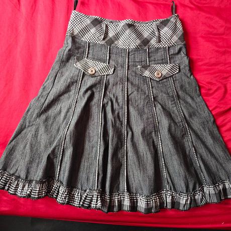 Midi sukňa ako nova, m