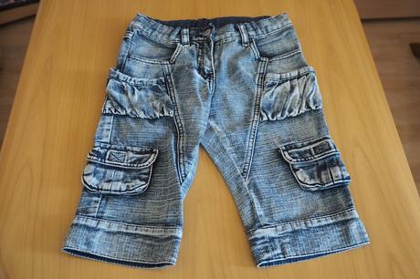 Dievčenské  rifľlové kraťasy pod kolená, 128