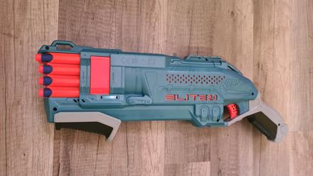 Nerf pištol elite warden, 