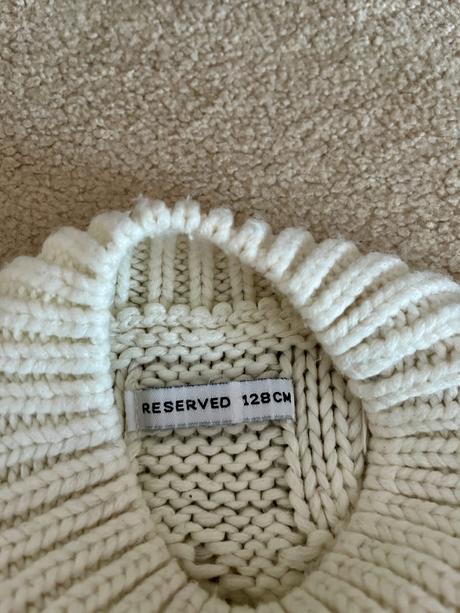 Svetrik 3x, reserved,134