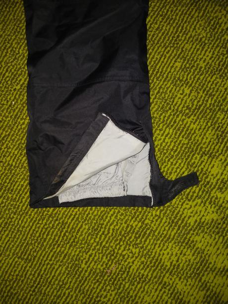 Oteplovaky čierne, trespass, l