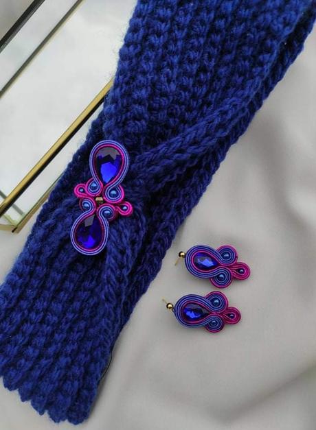 Čelenka a náušnice, 