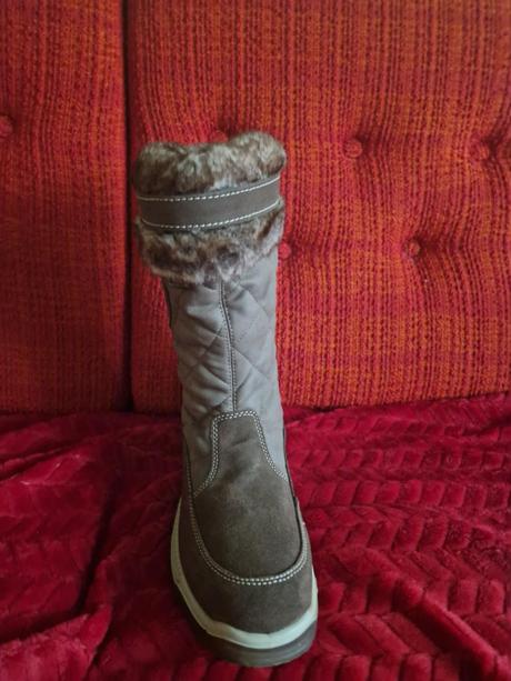 Hnede zatepkene citmy, vel. 39, 40