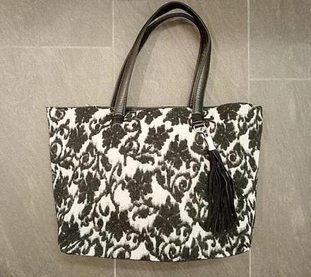 Vintage cierna kabelka, 