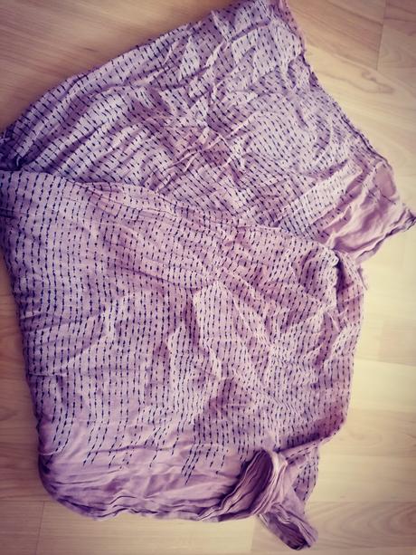 Šatka ružová, takko