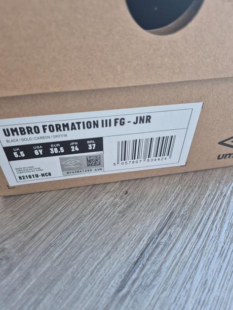 Umbro kopacky c.37, 37