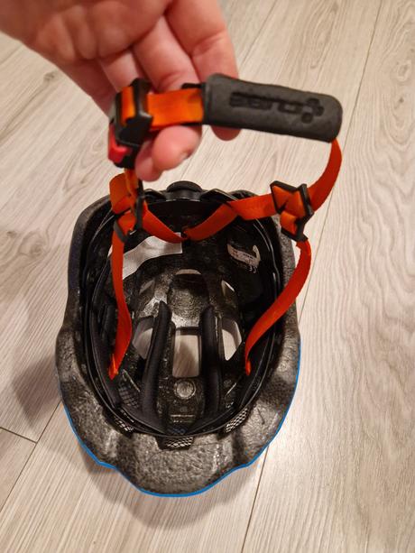 Cyklisticka prilba cube, xs