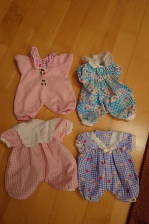 Oblečenie na malu babiku,