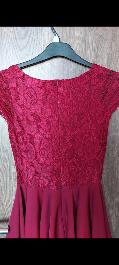 Bordové spoločenské šaty, 36