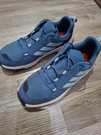 Chlapcenske tenisky turisticke, adidas,39