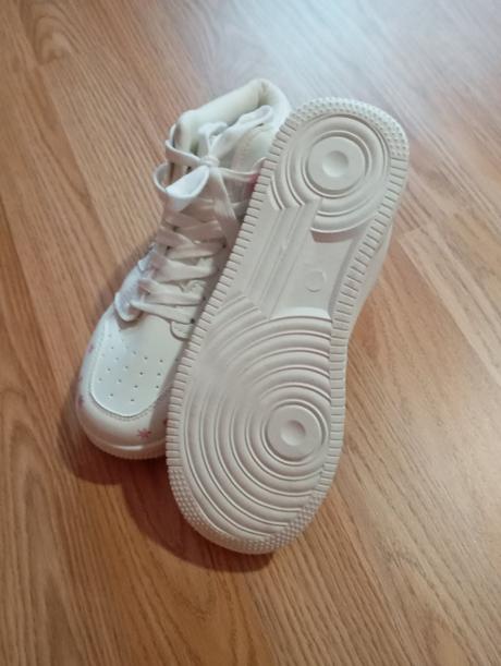 Tenisky 35, 35