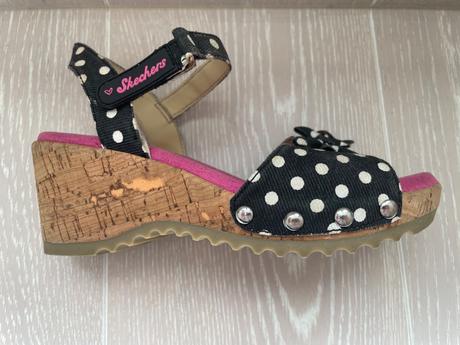 Sandálky s pamäťovou penou, skechers,35