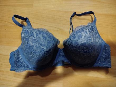 Predám podprsenku použitú č.75b za postovné, f&f,74