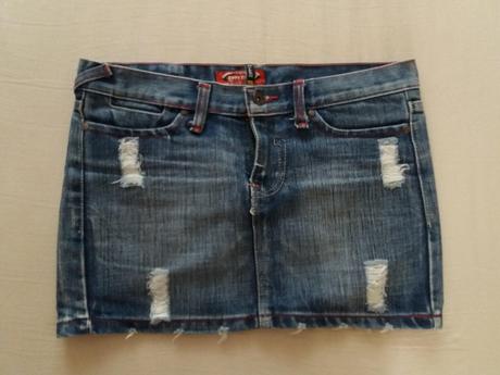 Riflová minisukňa, 28