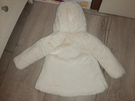 Hebulinký kabátik orchestra, 74