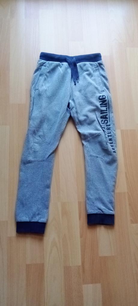 Tepláky, topolino,122