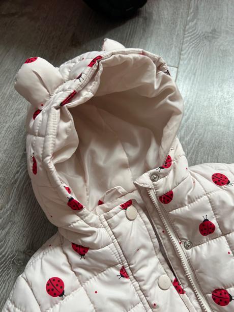 Bunda s lienkami, 80
