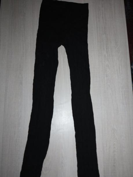 Čierne vzorované teplejšie legínky úpletové, 152