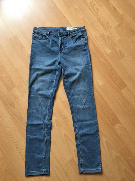 Mäkkučké rifle, esmara,42